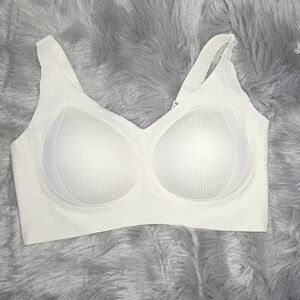 Seamless White Wireless Comfort Bra - Women Intimates & Sleepwear